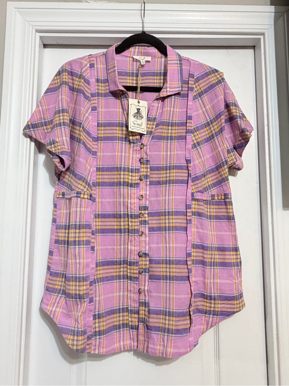 NWT Easel Pink and Purple Plaid Short-Sleeve Button-Down Shirt